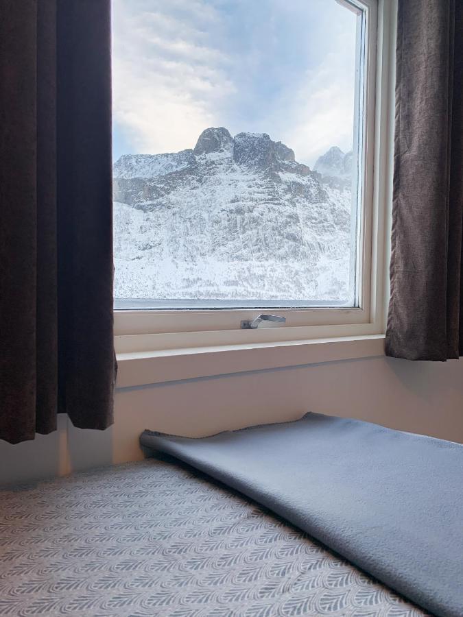 Segla Guesthouse - With View Of Fjord Fjordgard Exterior foto