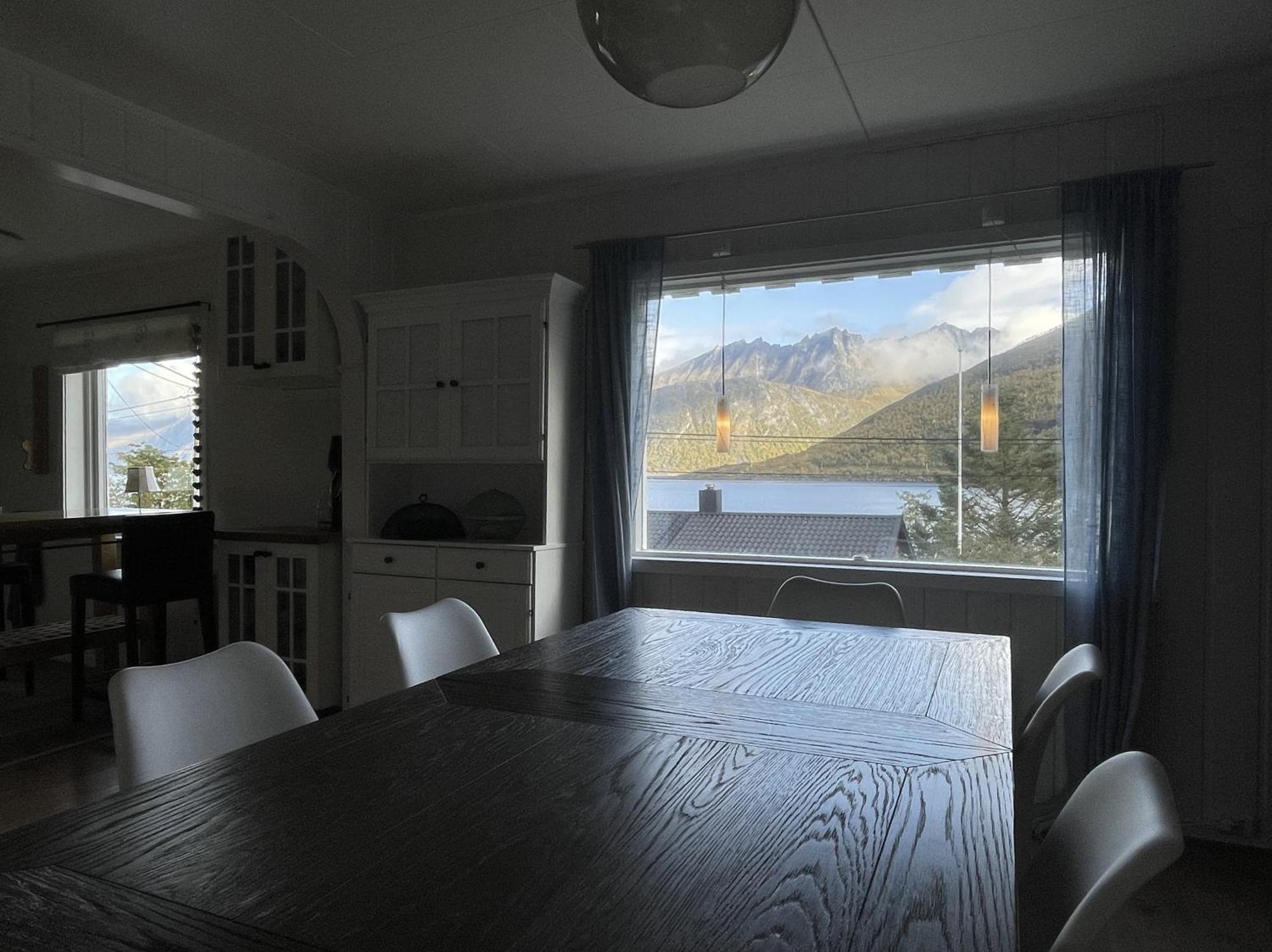 Segla Guesthouse - With View Of Fjord Fjordgard Exterior foto